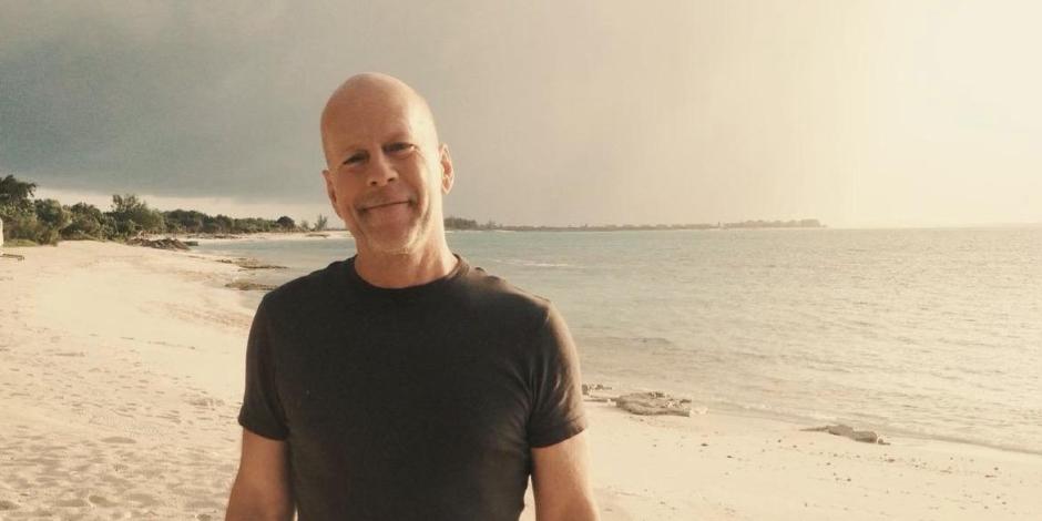 Revelan que Bruce Willis ya no puede hablar ni leer: 'la alegría de vivir se le fue'