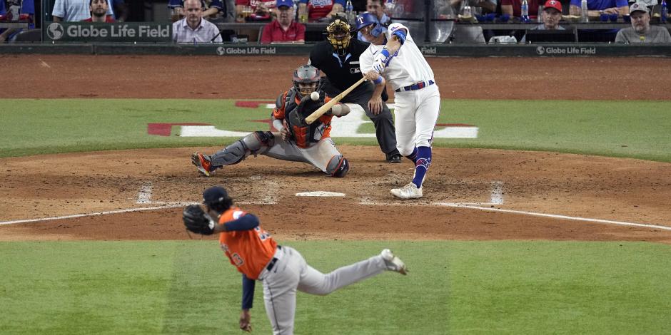 El tercer partido de la Serie de Campeonato entre Astros y Rangers se celebró en el Globe Life Field.