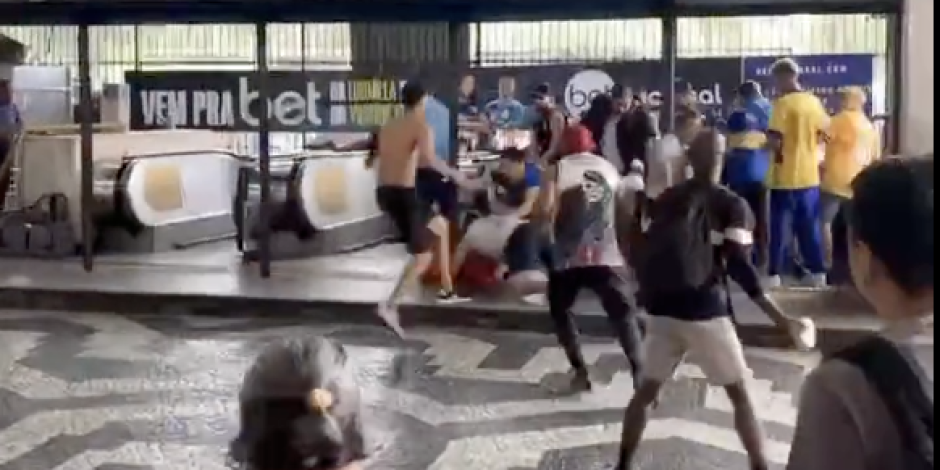 Aficionados del Fluminense agredieron a fans del Boca Juniors en el metro de Río de Janeiro poco antes de la final de la Copa Libertadores.