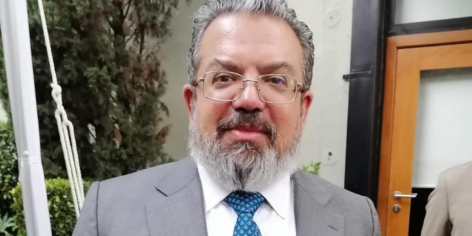 Jorge Nuño, titular de la SICT, tras un encuentro con medios, ayer.