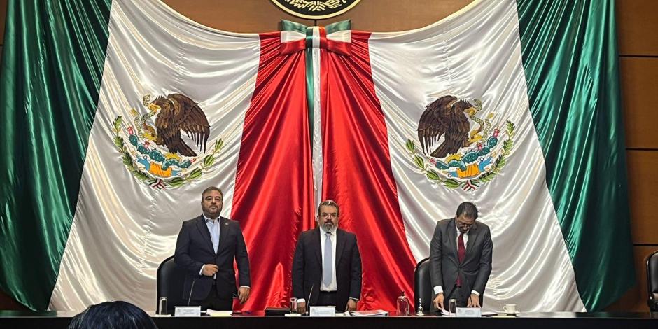 Jorge Nuño Lara (centro) este miércoles en la Cámara de Diputados.