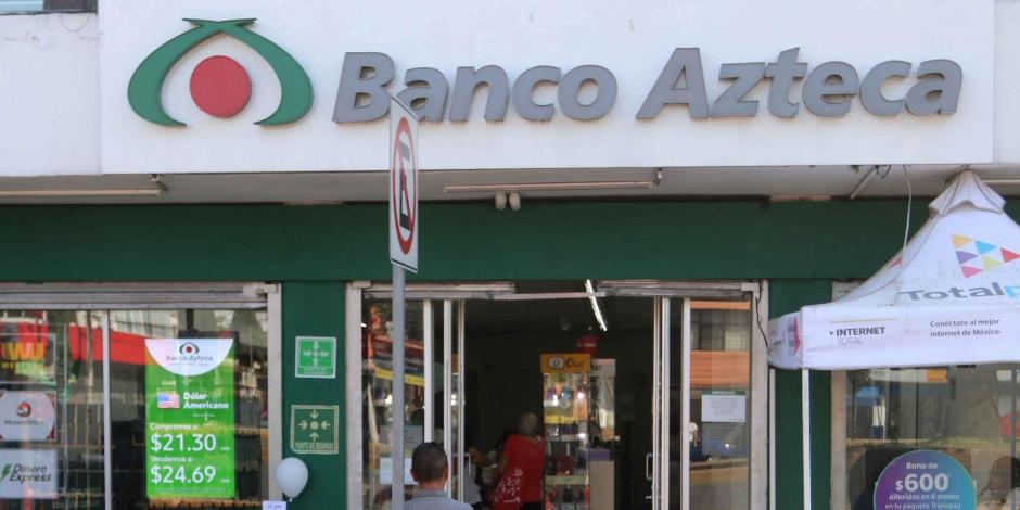 Banco Azteca anuncia que demandará a autores de campaña de desprestigio en su contra.