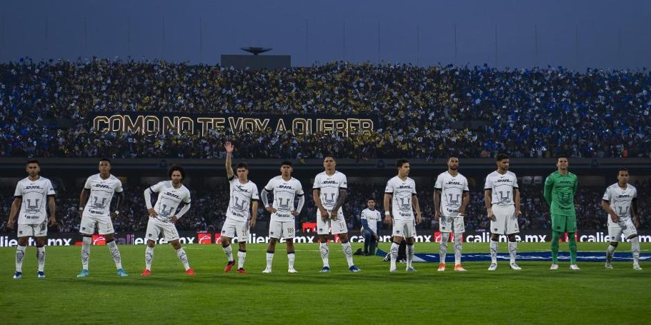 Jugadores de los Pumas previo a su duelo de vuelta de los cuartos de final de vuelta del Apertura 2023 contra Chivas en Ciudad Universitaria.