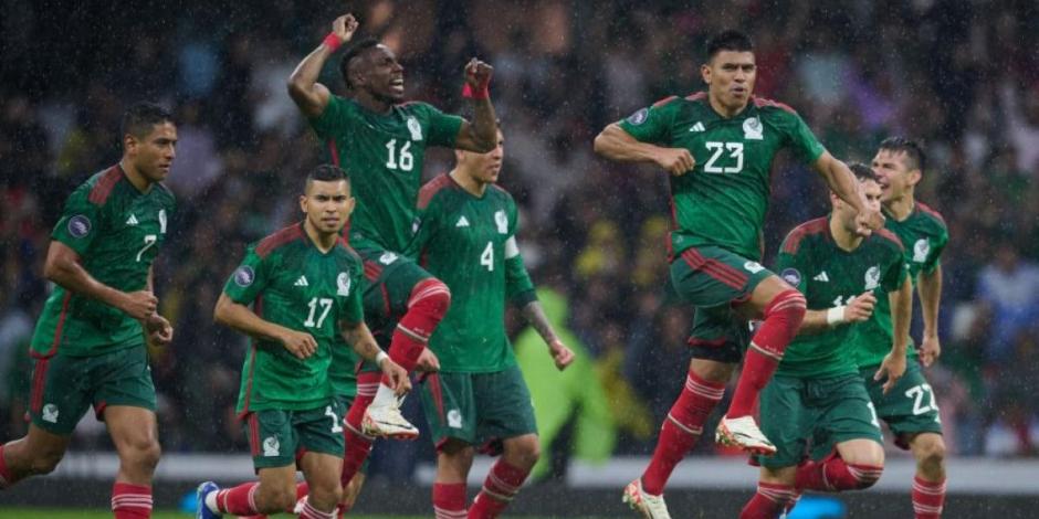Jugadores de la Selección Mexicana celebran su pase a la Copa América 2024 después de vencer a Honduras en los cuartos de final de la Liga de Naciones de la Concacaf.
