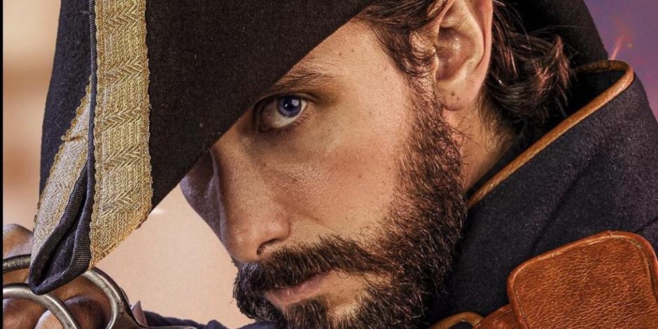 El actor, en la piel del  antagonista de El Zorro.