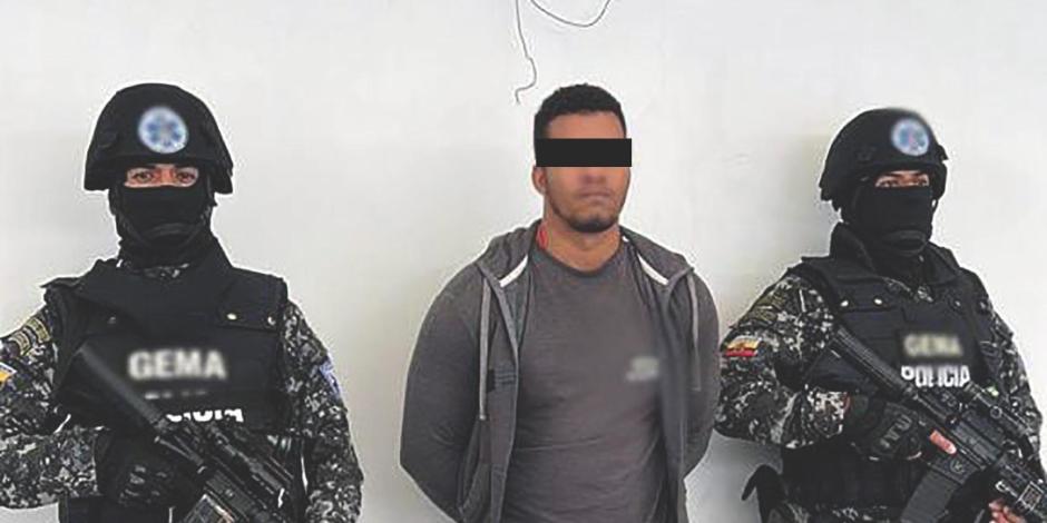 Autoridades de Ecuador presentan a El Gringo, capturado en su territorio.