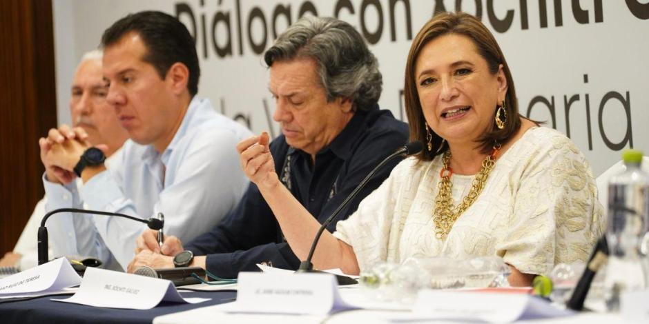 Xóchitl Gálvez respalda a Maru Campos en reclamo a AMLO.