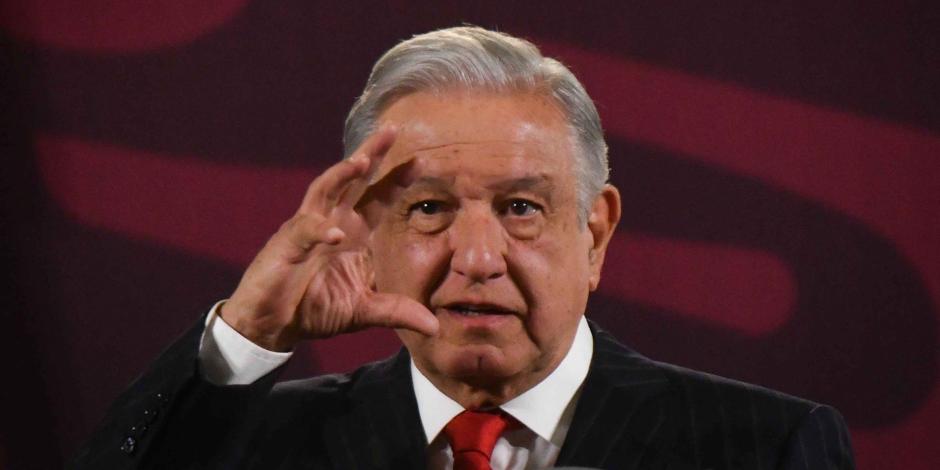 Andrés Manuel López Obrador, presidente de México, ofrece su conferencia de prensa este viernes 12 de abril del 2024, desde Palacio Nacional, en CDMX.