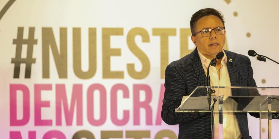 Amado Avendaño, vocero del Frente Cívico Nacional, durante rueda de prensa donde habló de la marcha La Democracia no se toca, el pasado 12 de febrero.