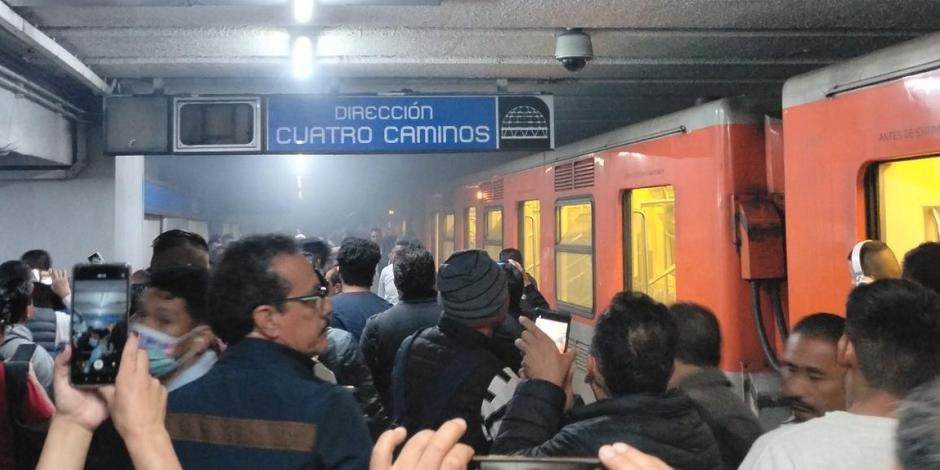 Se reportaron aglomeraciones en la Línea 2 del Metro CDMX.