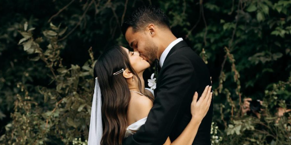 Diego Reyes y Viviana Serna se casaron después de siete años de noviazgo.
