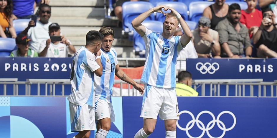 Argentina superó a Irak en su segundo juego en el torneo de futbol varonil de París 2024.