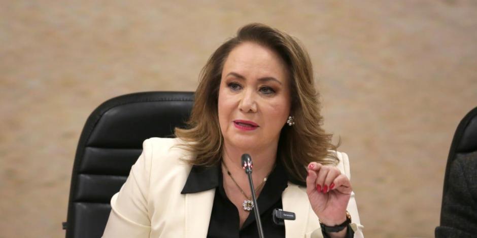 La Ministra Yasmín Esquivel Mossa en la Cámara de Diputados.