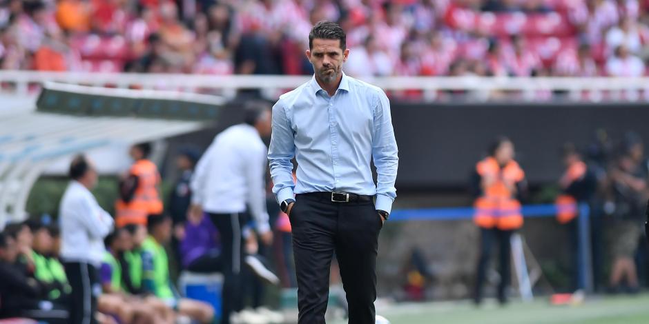 Fernando Gago, técnico de Chivas, en el Torneo Apertura 2024 de la Liga MX.