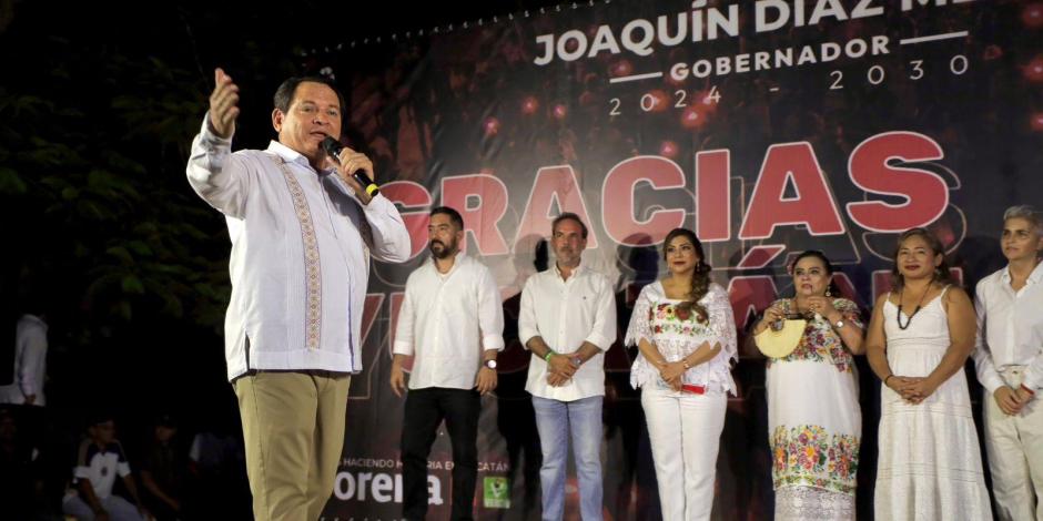 Joaquín Díaz Mena, gobernador electo de Yucatán, continúa con su gira de agradecimiento por el estado.