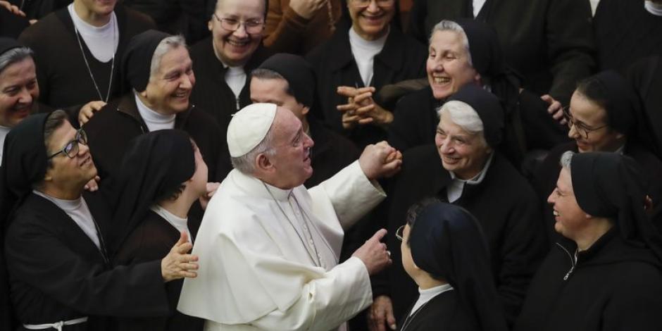 Papa designa por primera vez a una mujer como subsecretaria de Estado