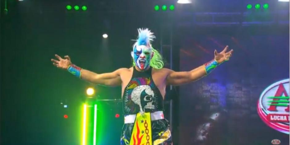 Psycho Clown debuta con triunfo en Lucha Fighter AAA Live
