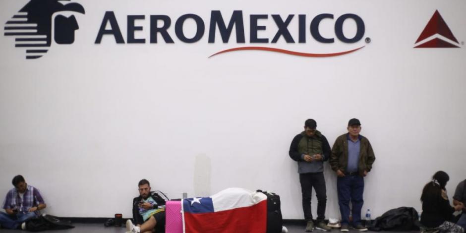 Aeroméxico cancela vuelos a Sudamérica; extranjeros, varados en AICM