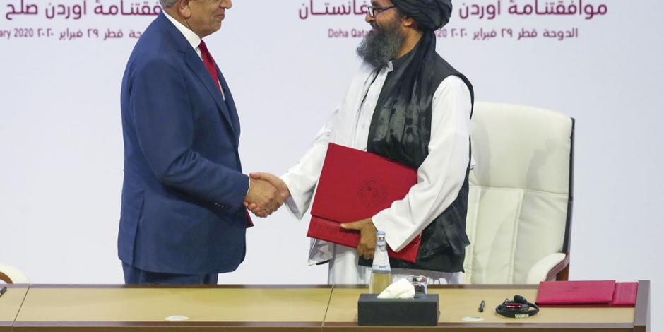 Tras negociar la paz, Washington pega al Talibán