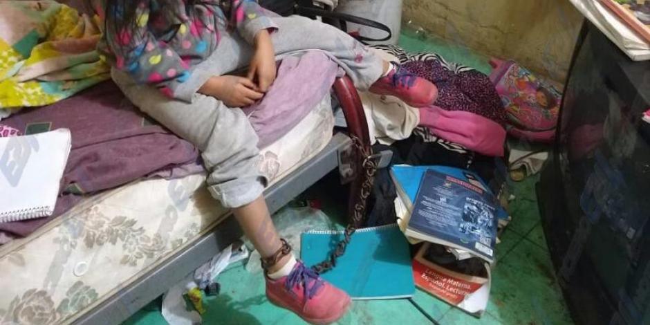 Rescatan a niña de cinco años que estaba encadenada en San Luis Potosí