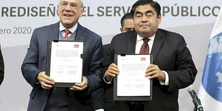 Buscan la OCDE y Puebla facilitar trámites a negocios