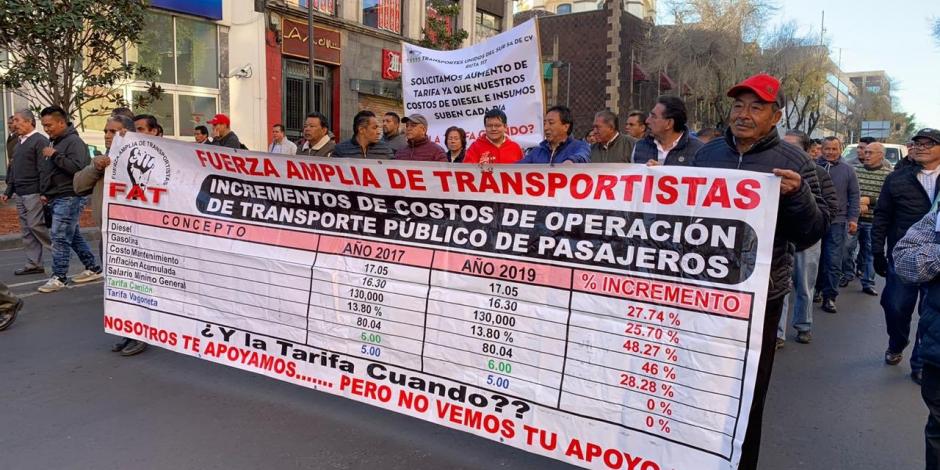 Insisten transportistas de la CDMX en tener aumento de dos pesos en tarifa