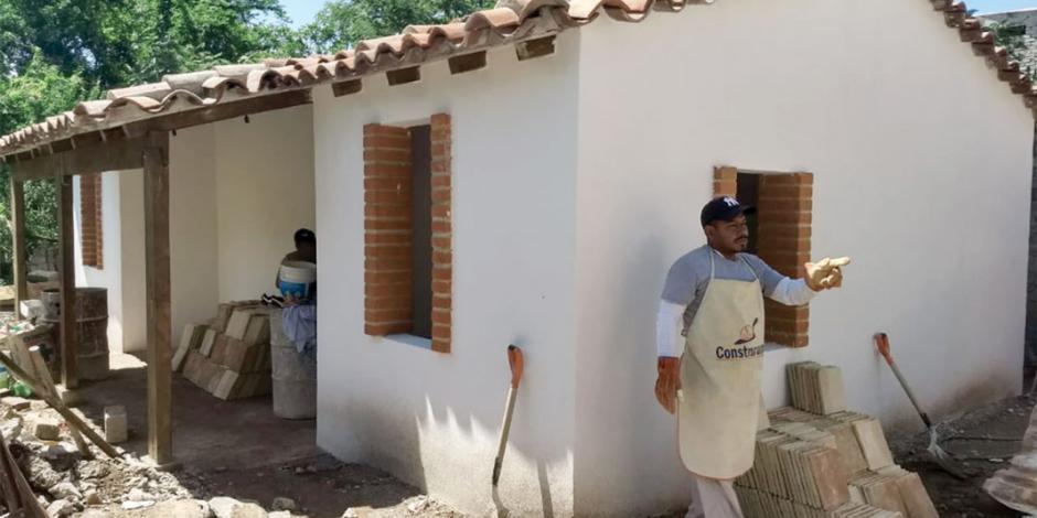 Entregan 139 casas a afectados en Chiapas
