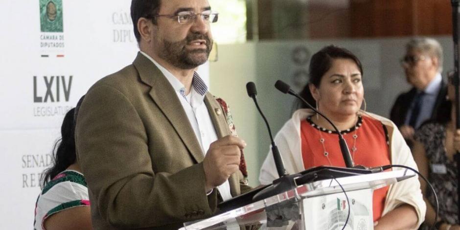 Senador Álvarez Icaza dona 30% de su sueldo a familiares de desaparecidos