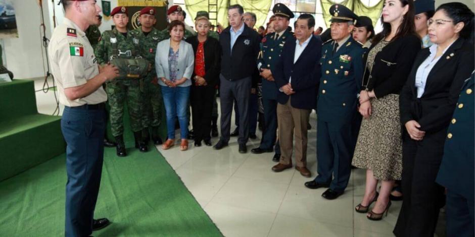 Inauguran exposición militar "La gran fuerza de México", en Naucalpan