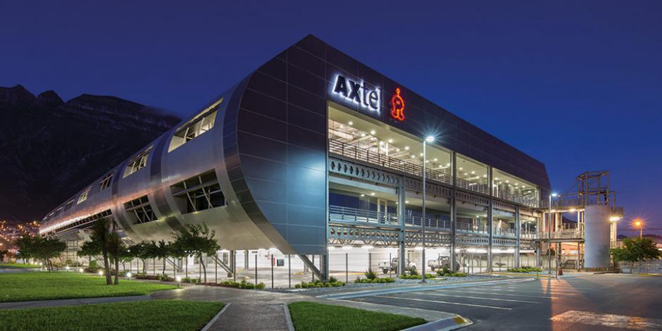 Axtel vende tres centros de datos por 175 mdd
