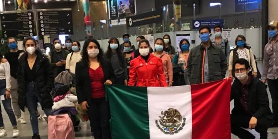 Gobierno mexicano repatria a connacionales varados en Cuba, Ecuador y Colombia