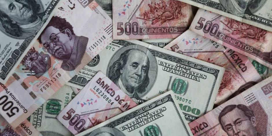 El tipo de cambio interbancario se ubicaba en 22.49 pesos por dólar