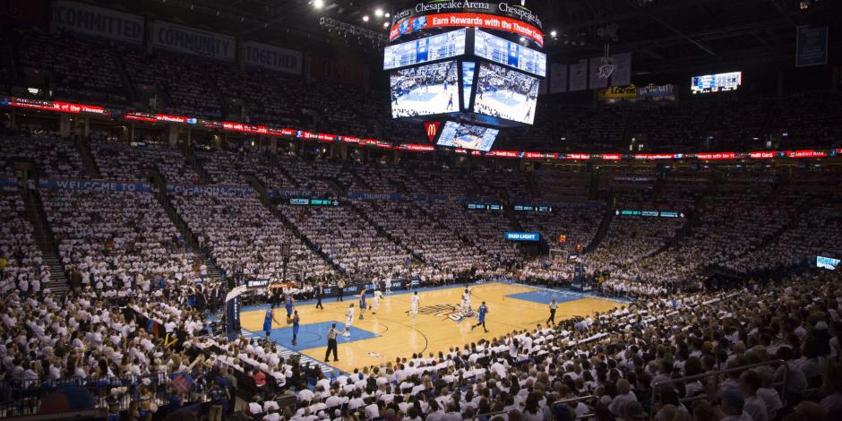 NBA contempla regreso a las duelas con público en gradas