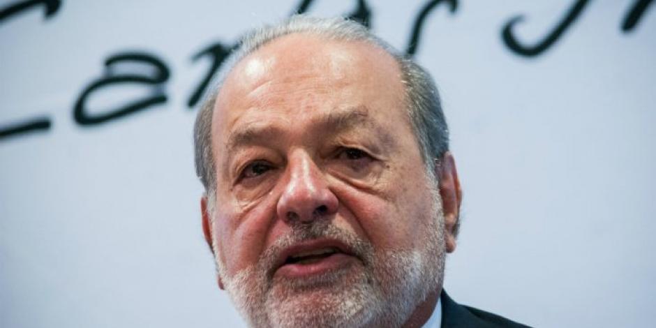 Carlos Slim sale del top 10 de multimillonarios de Forbes