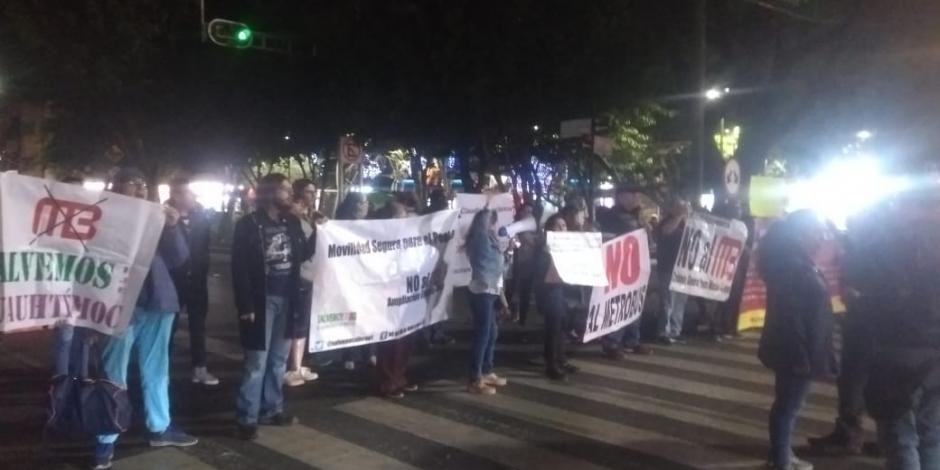 Bloquean Cuauhtémoc para protestar contra ampliación del Metrobús