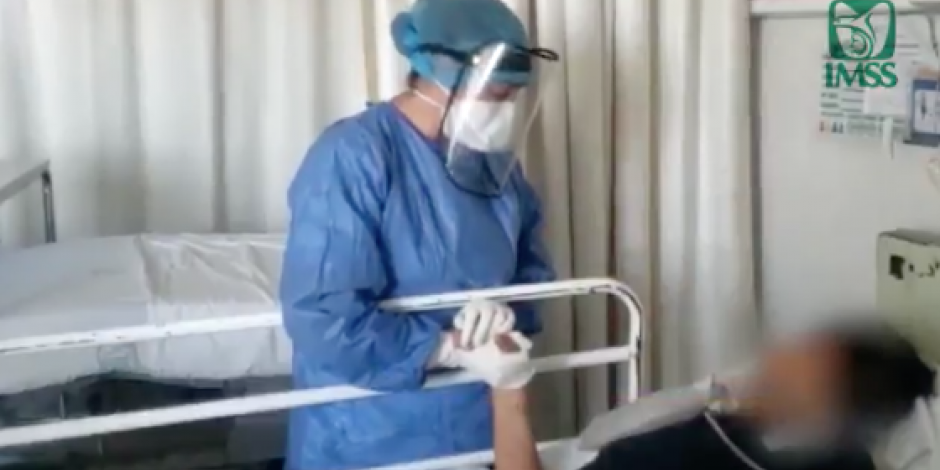 Enfermera de Jalisco canta a pacientes con COVID-19 (VIDEO)
