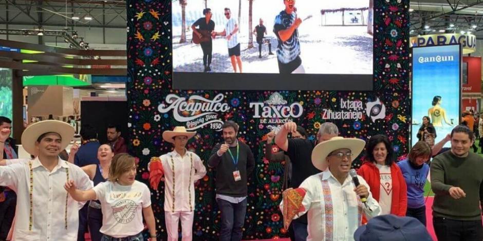 Con fiesta, baile y color, Guerrero cierra su participación en la Fitur