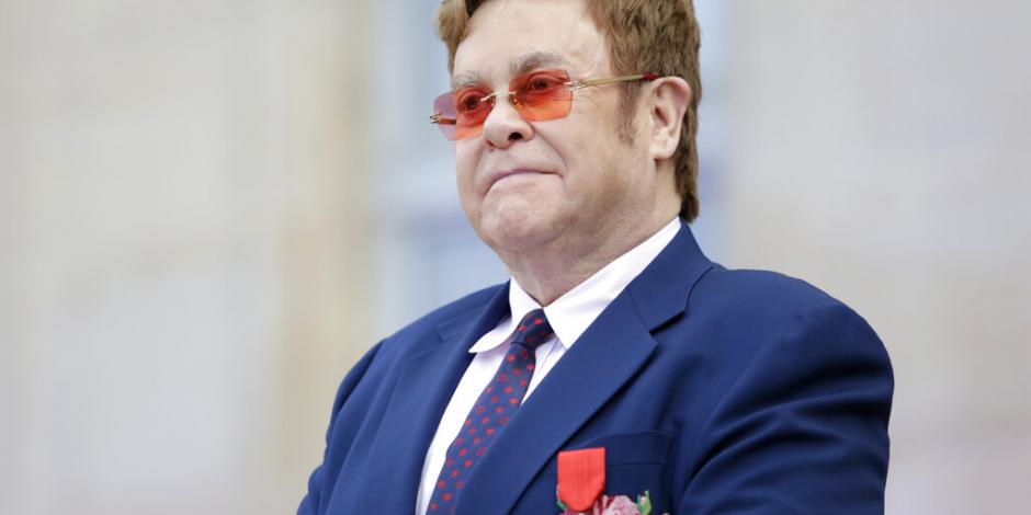 Elton John dona 1 mdd para proteger del COVID-19 a personas con VIH