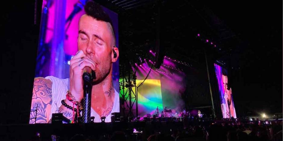 Maroon 5 derrocha romanticismo ante casi 55 mil fans en el Foro Sol