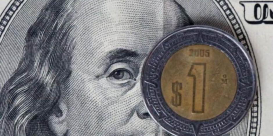 Dólar alcanza un máximo de 24.27 pesos por unidad en bancos