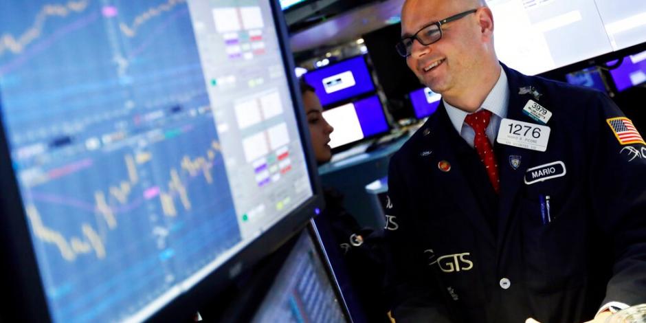 Wall Street y BMV arrancan con ligeras ganancias por temor a COVID-19