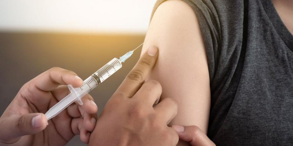 Propone Monreal vacunación obligatoria para evitar rebrotes de sarampión