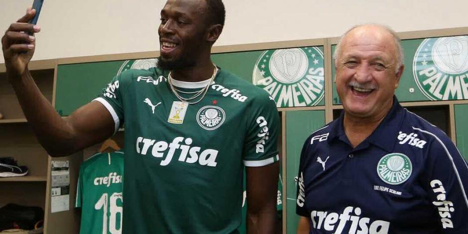Usain Bolt mostró sus dotes futboleros con el Palmeiras