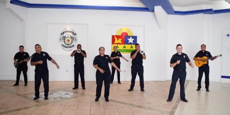 Con "Mariachi Loco" policía de Quintana Roo pone humor al COVID-19 (VIDEO)
