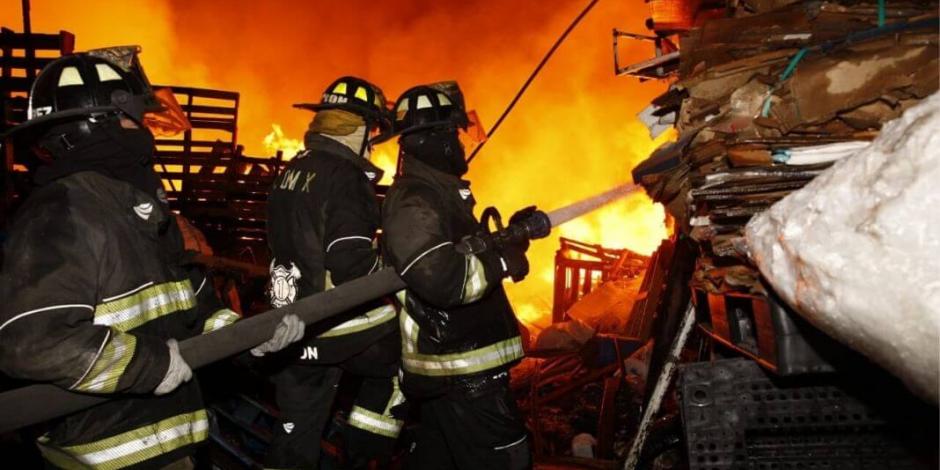 Colonia Central de Abasto registra fuerte incendio (FOTOS y VIDEO)