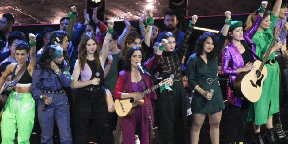 Julieta Venegas canta a la lucha feminista en los Spotify Awards
