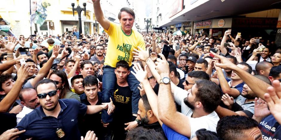 Pese a críticas por COVID-19, brasileños respaldan a Bolsonaro