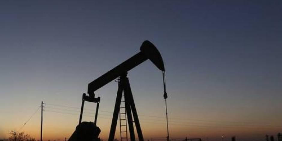 Petróleo WTI sube 3.08% y cierra en 20.39 dólares por barril