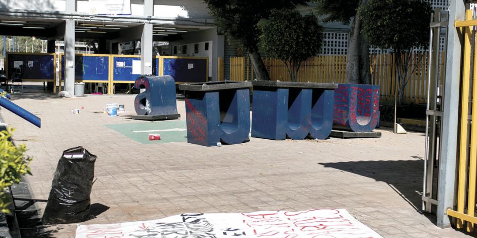 Llaman a señalados de acoso a pedir licencia para facilitar fin de paros en UNAM