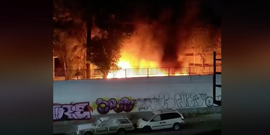 Sofocan incendio en CCH Azcapotzalco; 3er siniestro en instalaciones de la UNAM